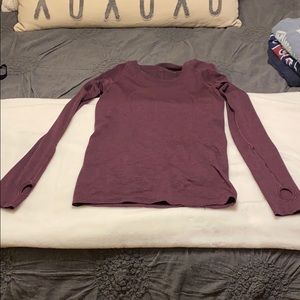 Lululemon long sleeve swiftly tech